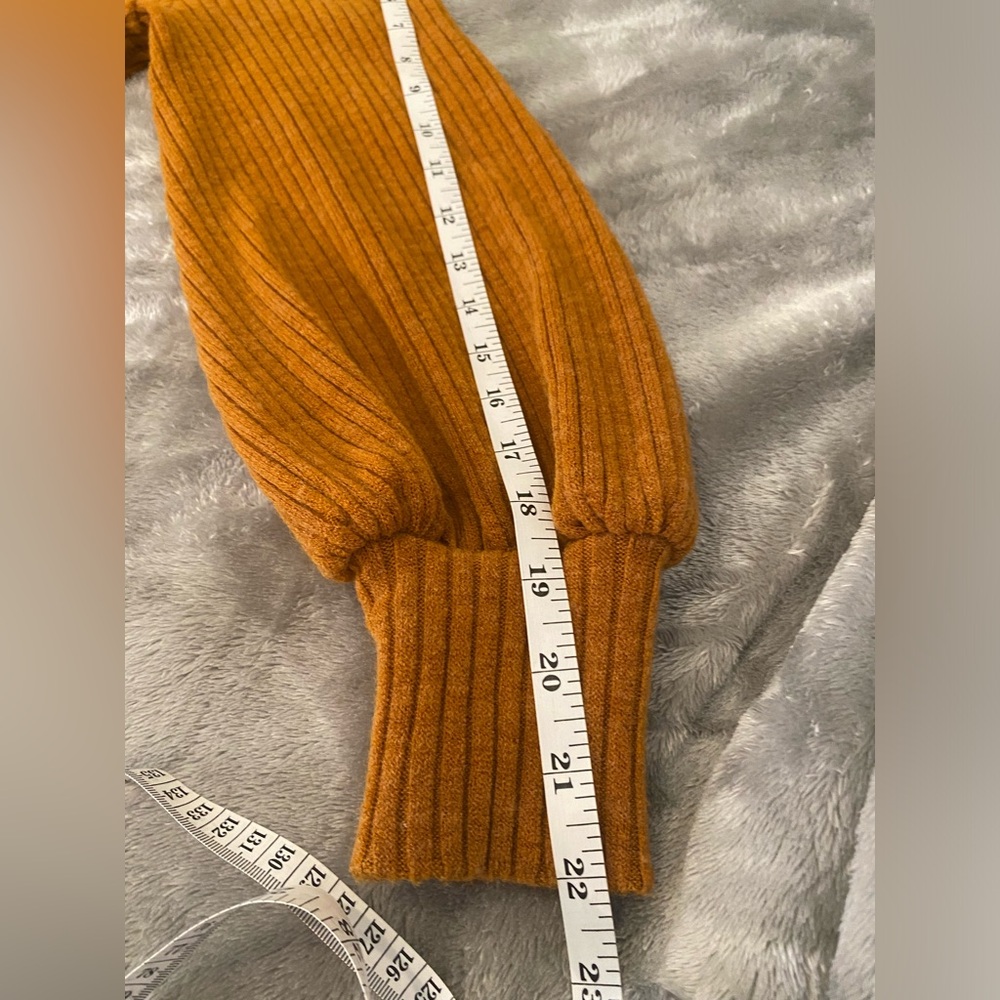 Saints + Secrets Women Long Sleeves Crop Top Size Small (like)Pumpkin Color - Picture 12 of 13